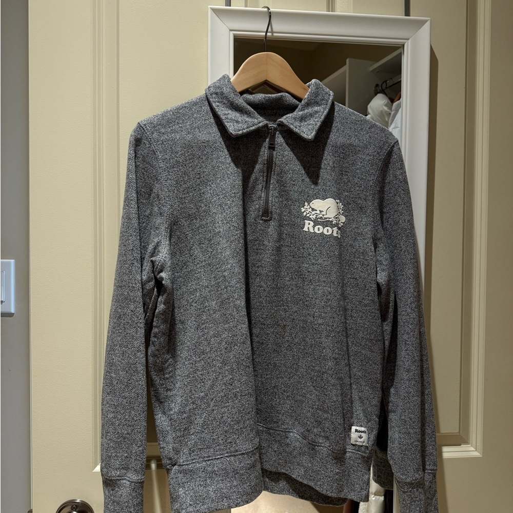 Roots Gray Crew Neck Sweater Soft Knit Heathered